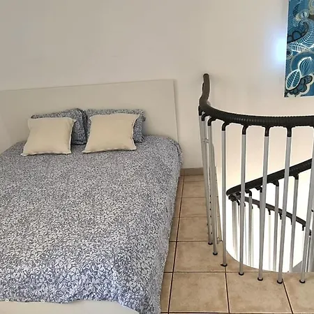 Apartment Gorgeous Bungalow With A Lovely Terrace Playa de las Americas (Tenerife)